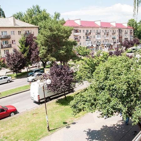 Apartments On Svobody 39 أوزهورود المظهر الخارجي الصورة